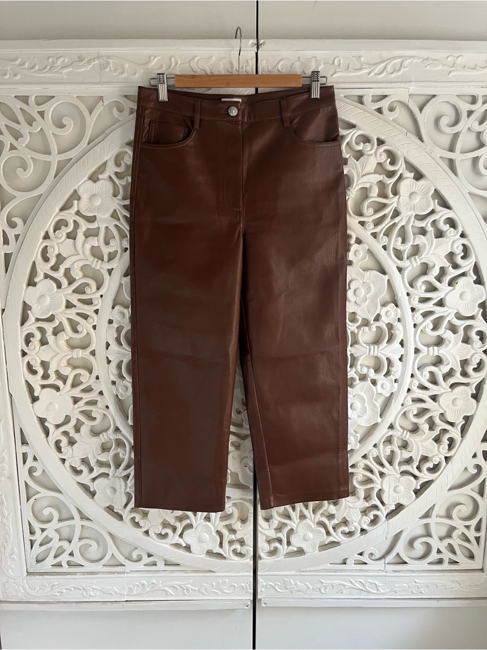 Wilfred Aritzia Brown Faux Leather Cropped Pants Size 8 Vegan Leather